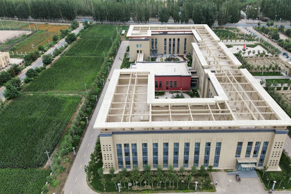 新疆和田地區(qū)于田縣黨校采暖制冷項目