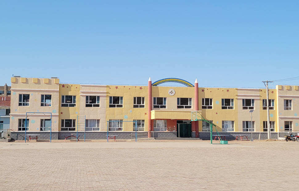 內(nèi)蒙古赤峰哈拉道口鎮(zhèn)中心小學(xué)